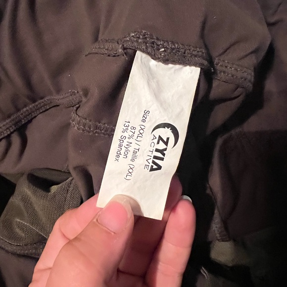 Zyia Olive Joggers - Picture 3 of 3